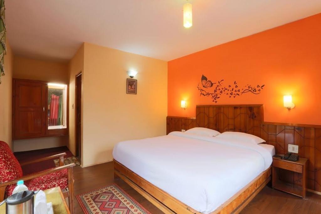 Olive County Resort Manāli Buitenkant foto